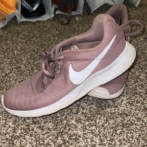Nike. Dust rose pink color. Size 8.5